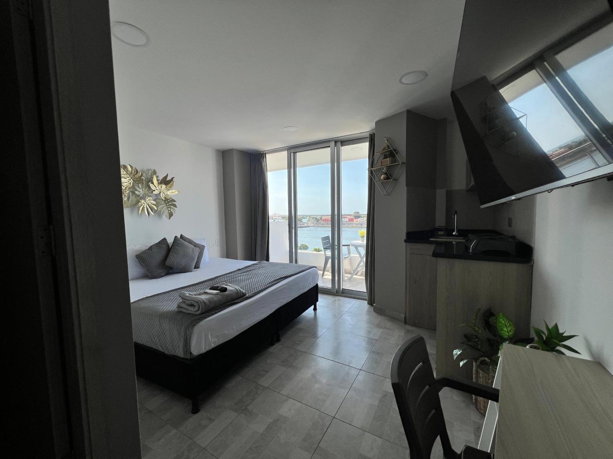 Bahia 79 Apartasuites Cerca Al Centro Cartagena Exterior photo